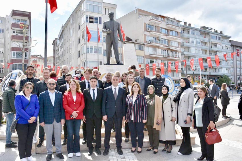 “İstiklal Mücadelemizin bütün kahramanlarını şükranla anıyoruz”