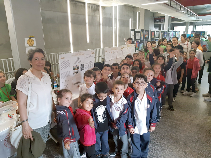 Piri Paşalı minikler Bilim Fuarı’nı gezdi