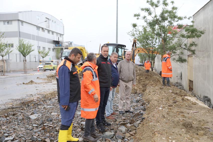 Sağanak su baskınlarına sebep oldu