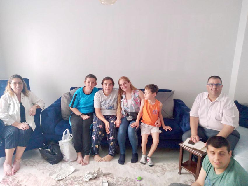 Engelsiz Hayat Komisyonu Yalçın ailesini ziyaret etti