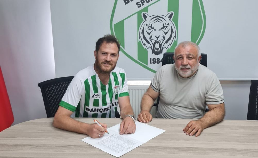 Bahçelievlerspor'a 'Kaya' gibi stoper