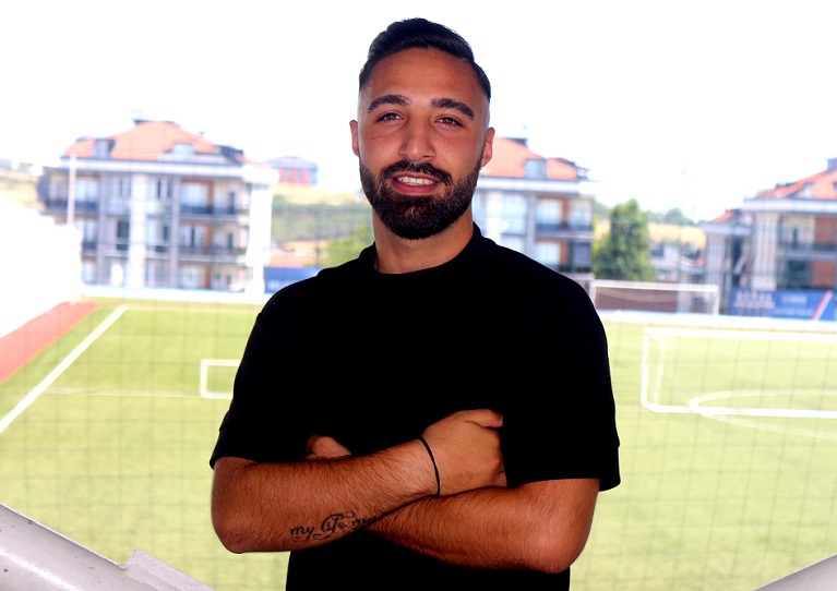 Ayberk Tamir imzayı attı