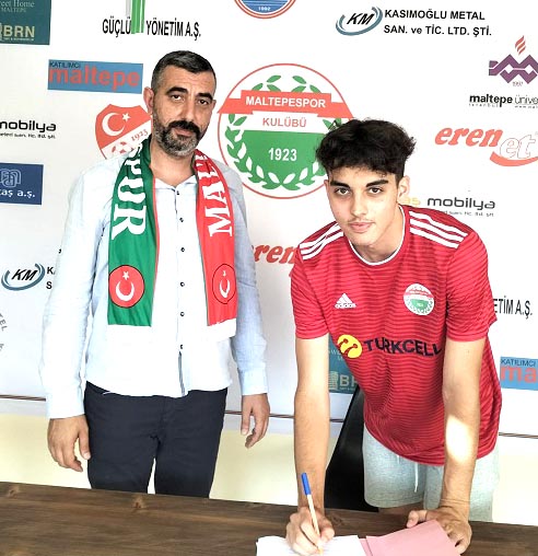 Ata Köstekçi de imzayı attı
