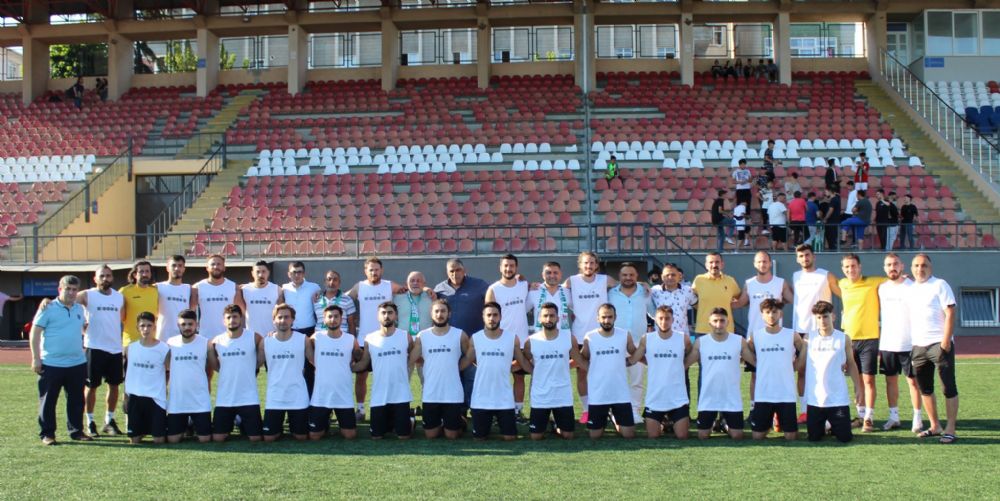 Ve Bahçelievlerspor sahaya indi