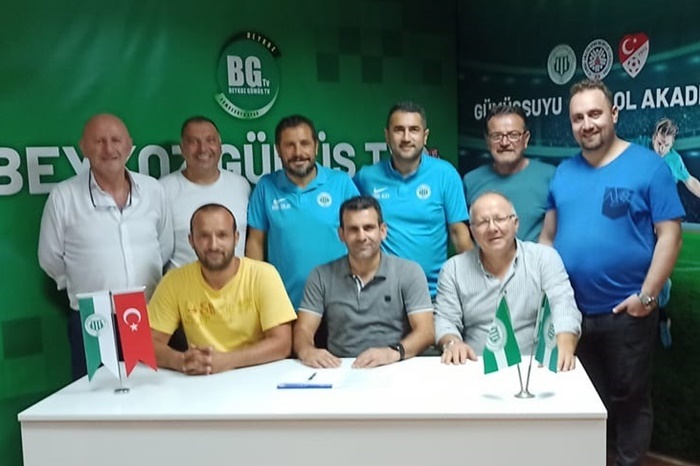Gümüşsuyuspor yeni sezon teknik ekibini tanıttı