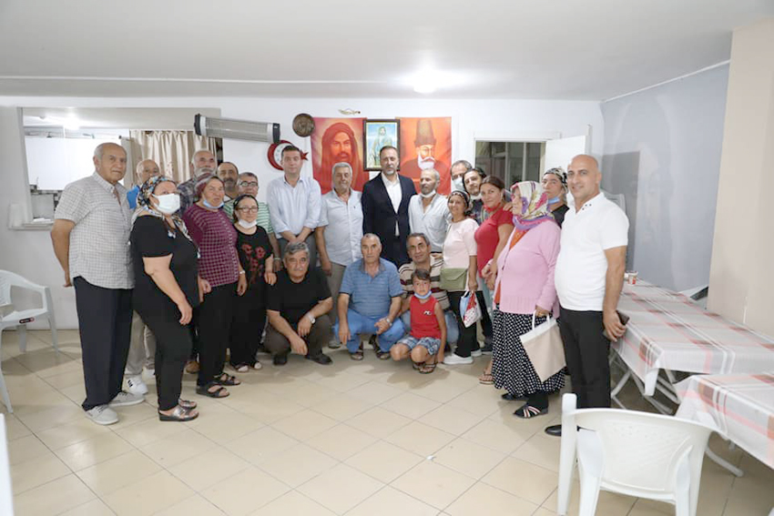 Toğan ve Yılmaz, Gümüşyaka Cemevi’nde iftar yemeğine katıldı