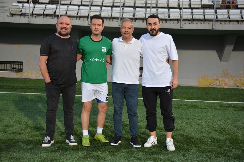 Yeşilova Esnafspor dış transferde iki oyuncuyla birden anlaşıldı