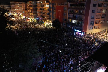 Festival coşkusu doludizgin