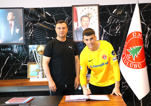 Onur Yıldırım’dan profesyonel imza