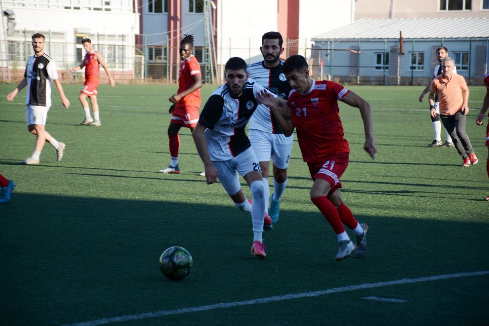 Sefaköy Kartal’dan güzel prova 4-2