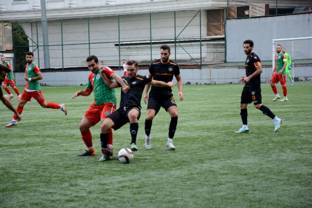 Ufukspor kendi sahasında ilk maçta mağlup 3-0