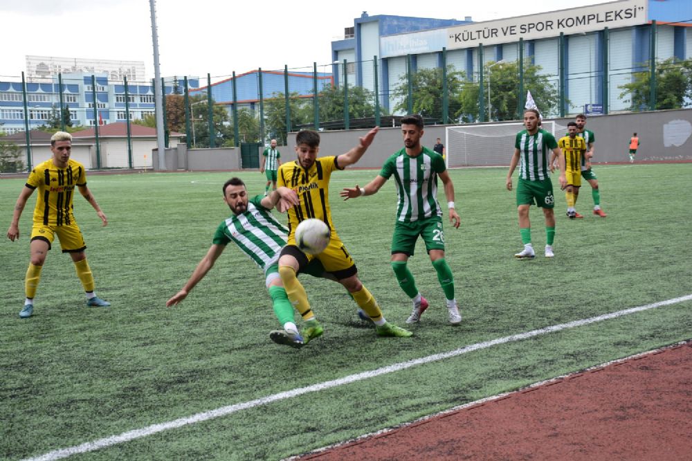 Yeşilova Esnafspor deplasmanda güldü 1-0