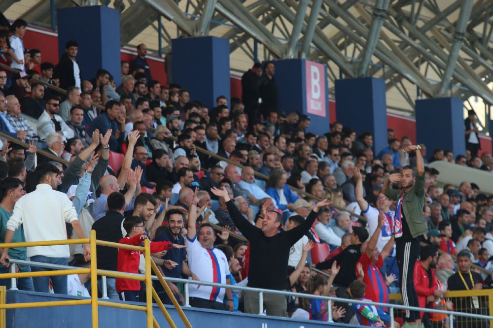 Silivrispor yönetimi SESİMİZİ DUYUN