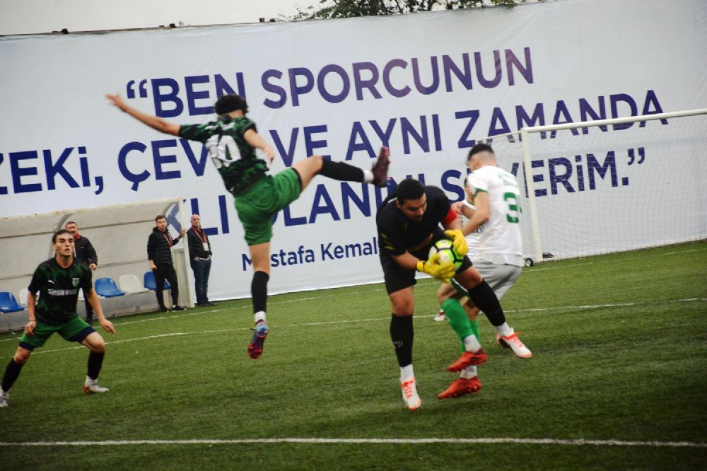Yeşilova Esnaf farka koştu 5-2