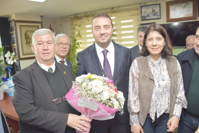 “Demokrasinin temel taşı olan muhtarlarımızın gününü kutluyorum”