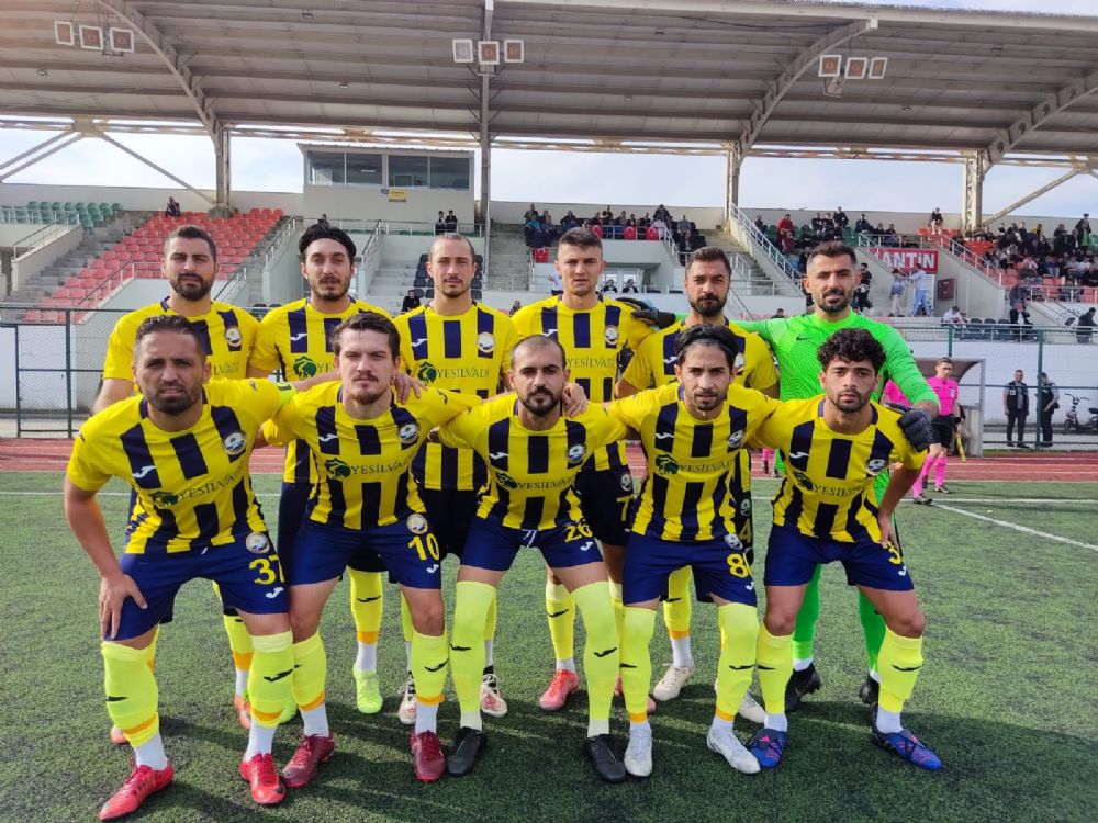 Küçükçekmece Sinop tam gaz 3-0
