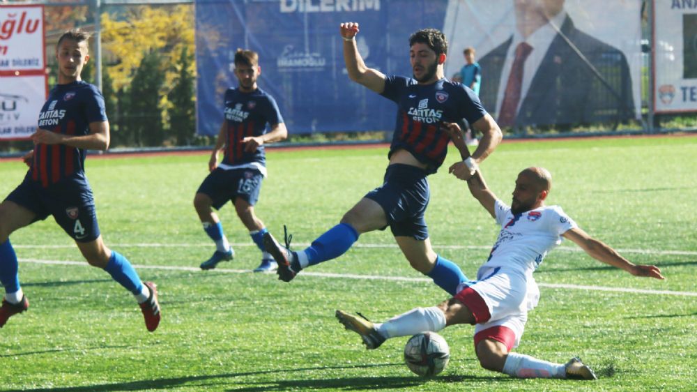 Zirvenin tek sahibi Silivrispor 3-0