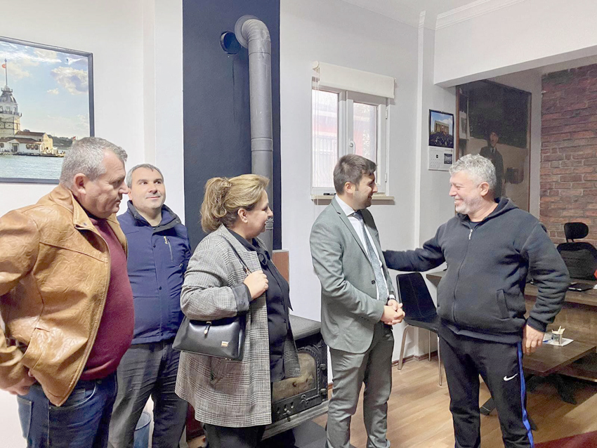 CHP’liler Kavaklı’da esnaf ve vatandaş ziyaretlerinde bulundular