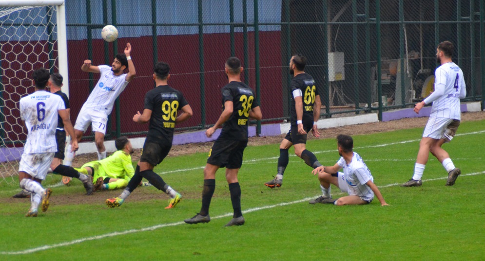 Çatalcaspor'a, yine son dakikada şoku 2-2