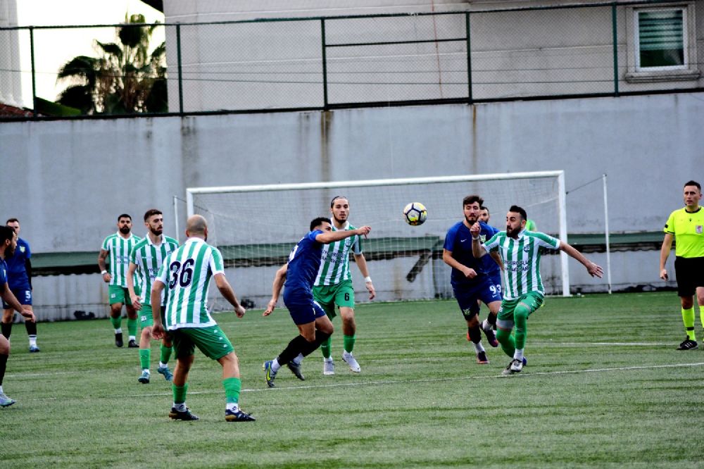 Yeşilova Esnafspor'da üç güzel gol 3-0