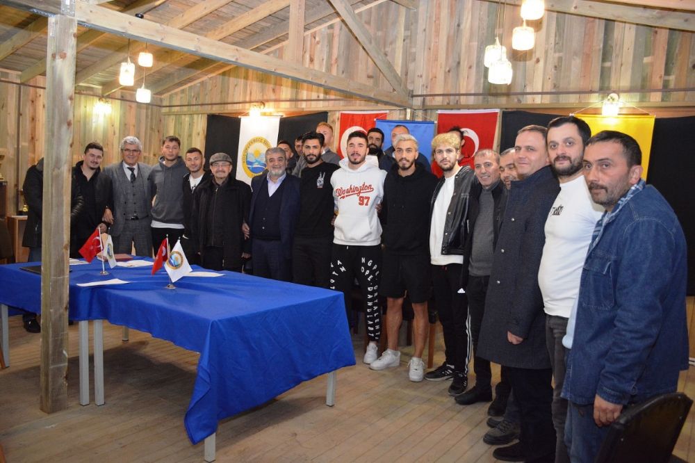 Küçükçekmece Sinopspor'da 6 transfer birden