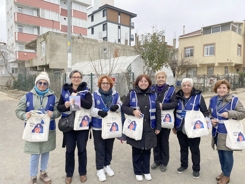 CHP’li kadınlar Samsun Mahalle sakinleriyle buluştu