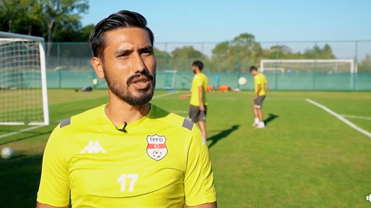 Ortaçeşmespor profesyonel oyuncuya imza attırdı