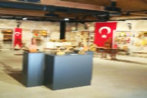 Oğuz Aral Sanat Galerisi’nde Geri Dönüşüm Sergisi açıldı