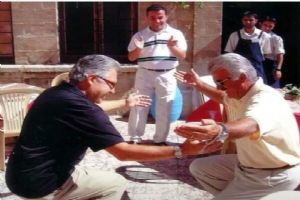 O bir devlet adamı, siyasetçi güzel bir insan; FİKRET ÜNLÜ...