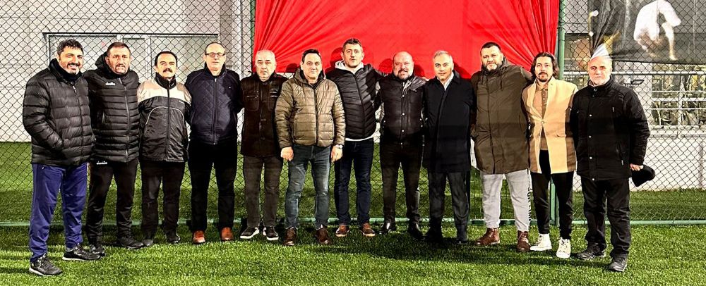 Yeşilova Esnafspor'a baklava ziyafeti