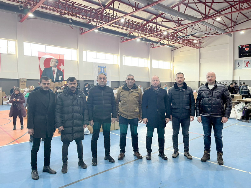 Afet çalışmalarını ziyaret etti