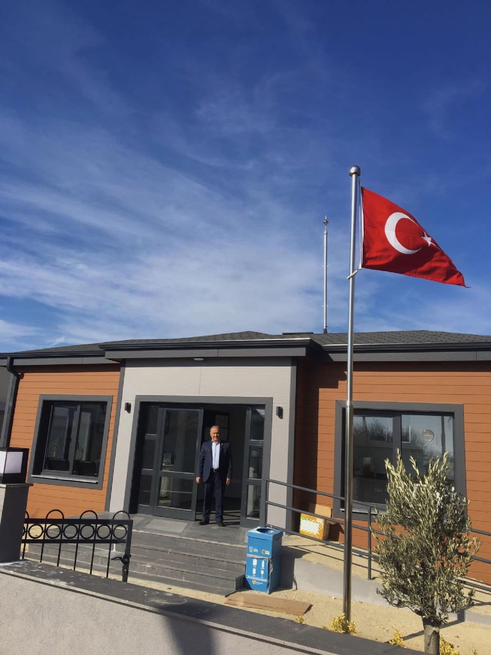 Cumhuriyet Muhtarlığı yeni adresinde