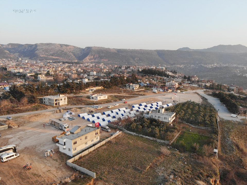 Defne Çadır Köy kurulumu için yoğun mesai