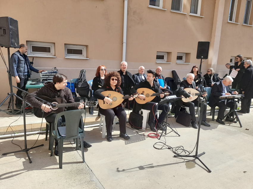 Ud Grubundan huzurevi sakinlerine konser