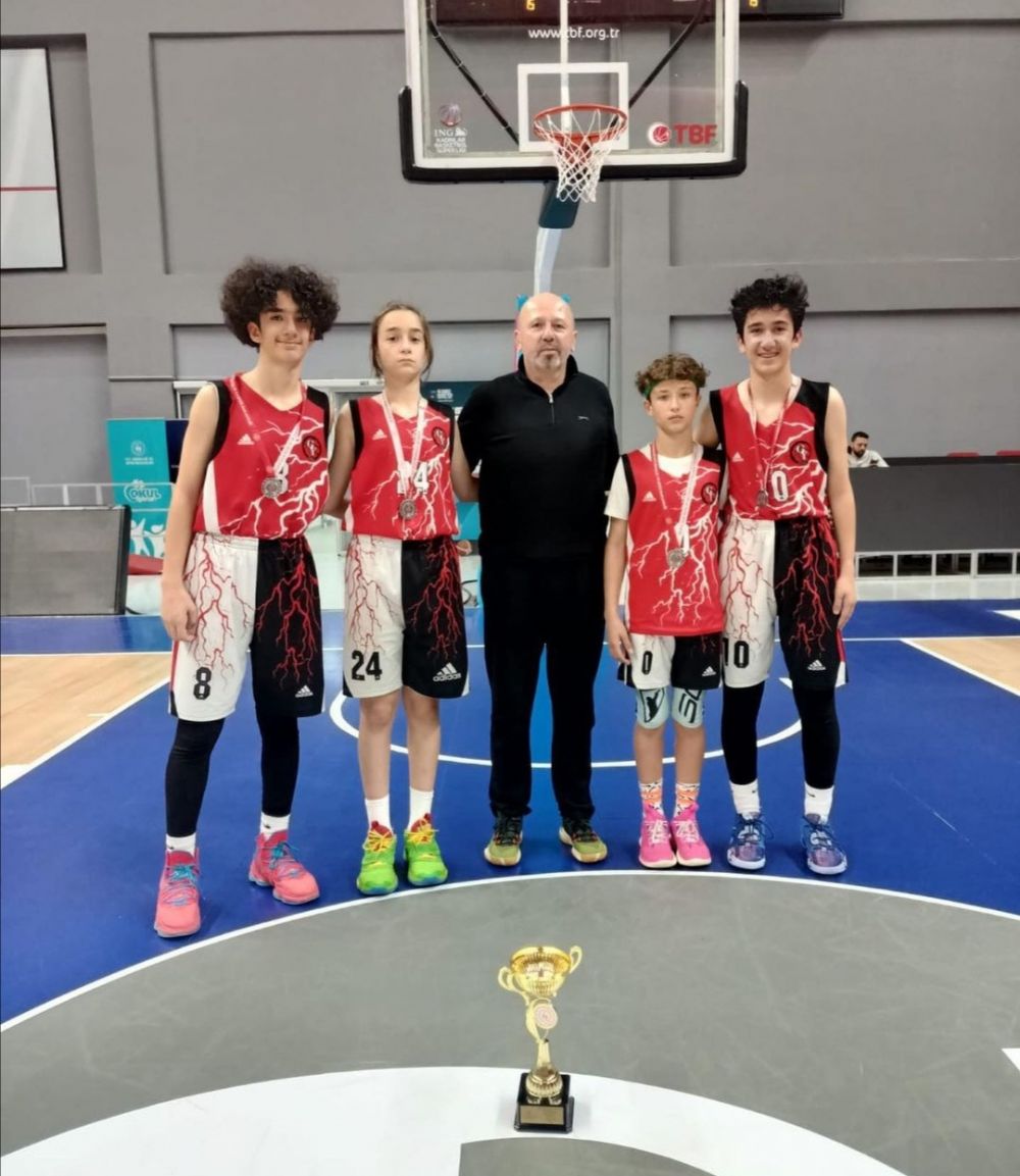 Basketbol Takımımız İstanbul 2.’si oldu