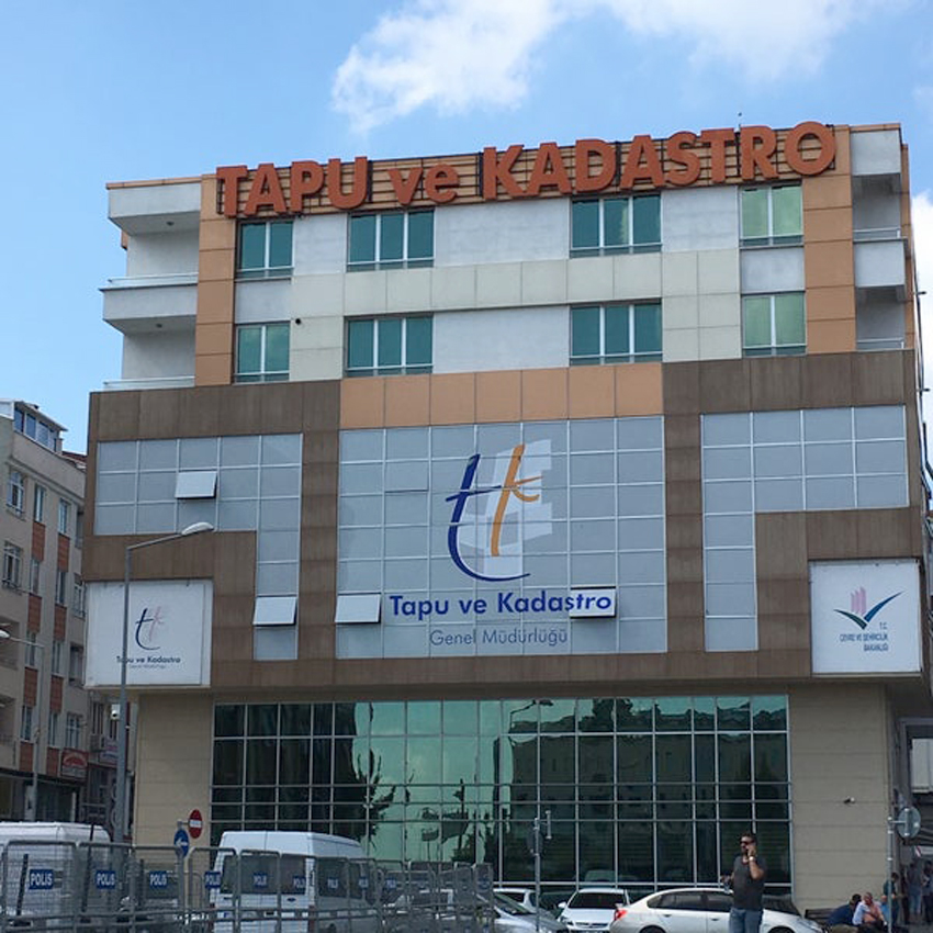 76 kişi serbest, 3 kişi tutuklandı