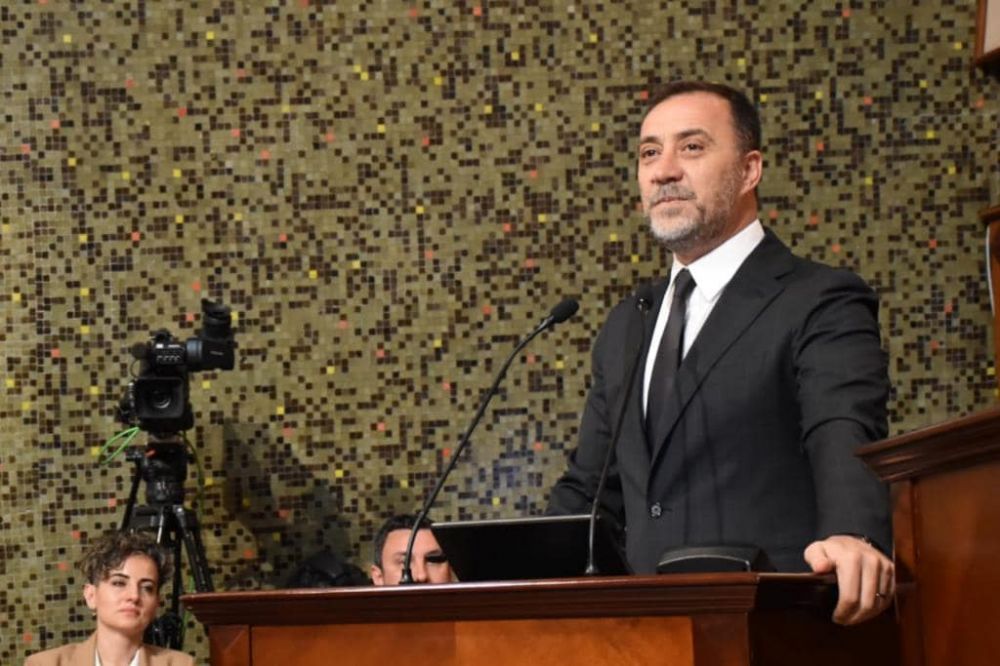 YILMAZ’DAN İMAMOĞLU’NA  “Silivri’ye metrobüs vadederken aklınız neredeydi?”