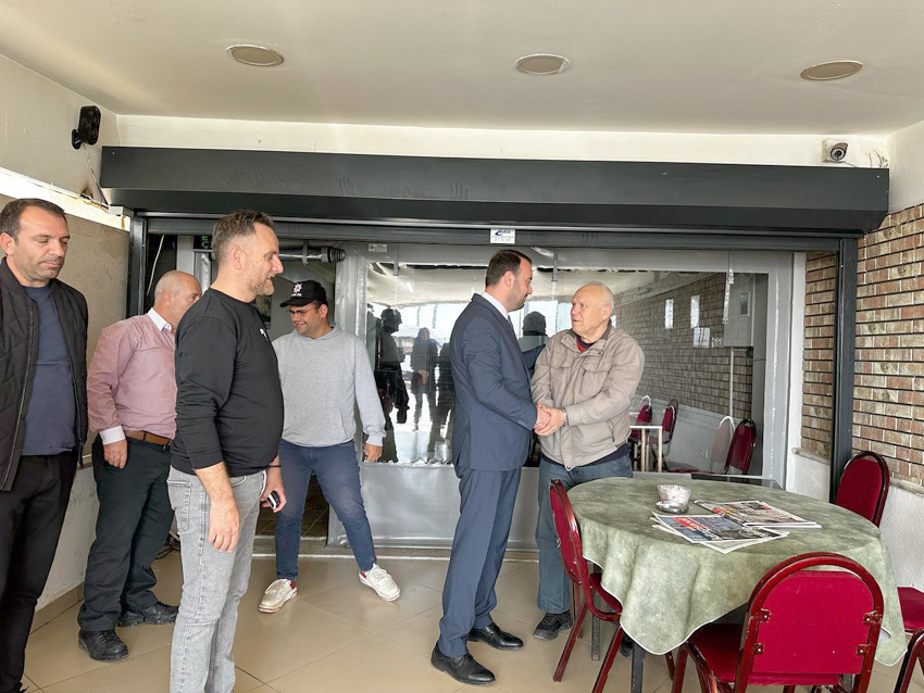 Bozoğlu, seçim çalışmalarına mahallesinde devam etti