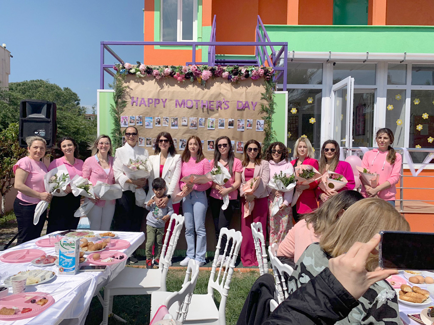 Erberk öğrencileri anneleriyle harika bir gün geçirdi
