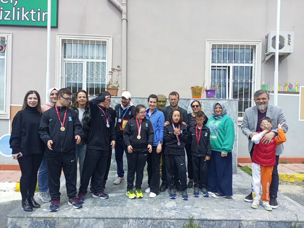 Silivri'nin Özel Sporcuları İstanbul'da zirvede
