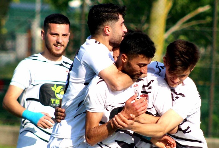 Oklalı fazla sıkmadan 6-0