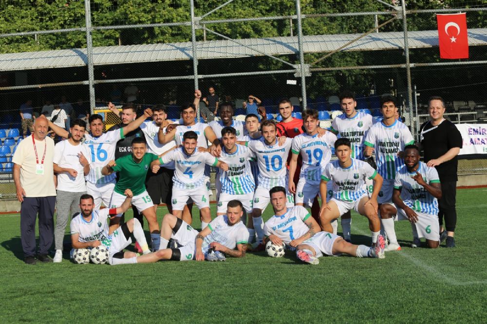 İstanbul Artvinspor 1. Amatör Lige yükseldi