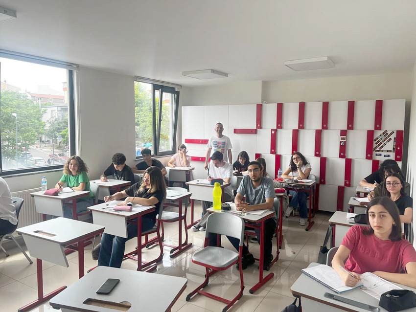 Sınav Lisesi’nde YKS Hızlandırma Programı