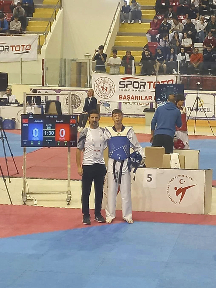 Zekeriya Tutar Ümitler Türkiye Taekwondo Şampiyonası’na katıldılar