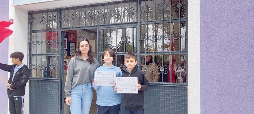 Eylül Ayı “Kitap Kurdu” öğrencileri ödüllendirildi