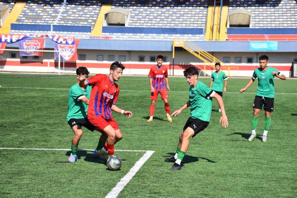 Silivrili gençler galibiyet orucunu bozdu 4-1