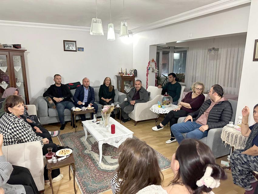 MHP’den ev ziyareti