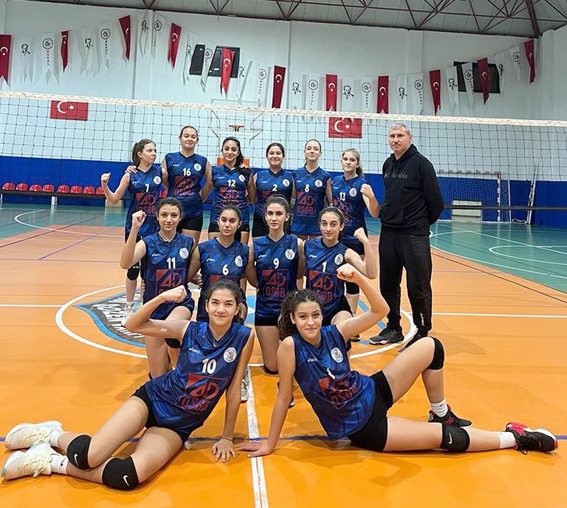 İstanbul Şampiyonluğu yolunda başarılar
