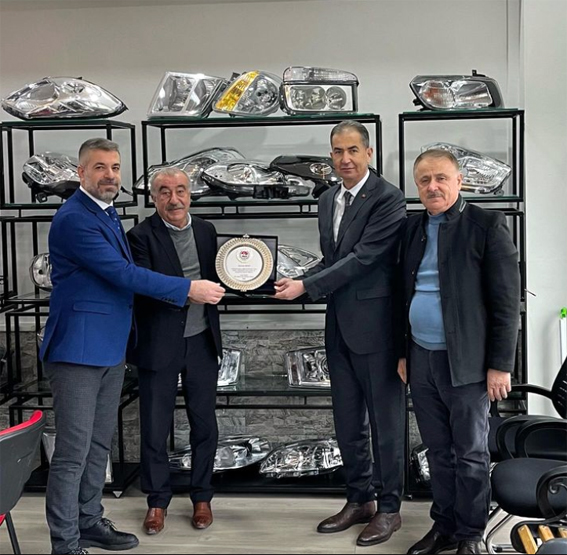 İş insanı Gani Binici’ye teşekkür plaketi