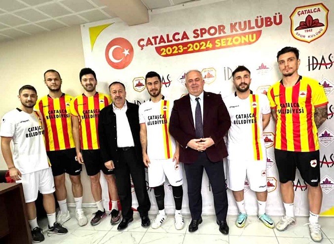 Çatalcaspor’dan bomba üstüne bomba